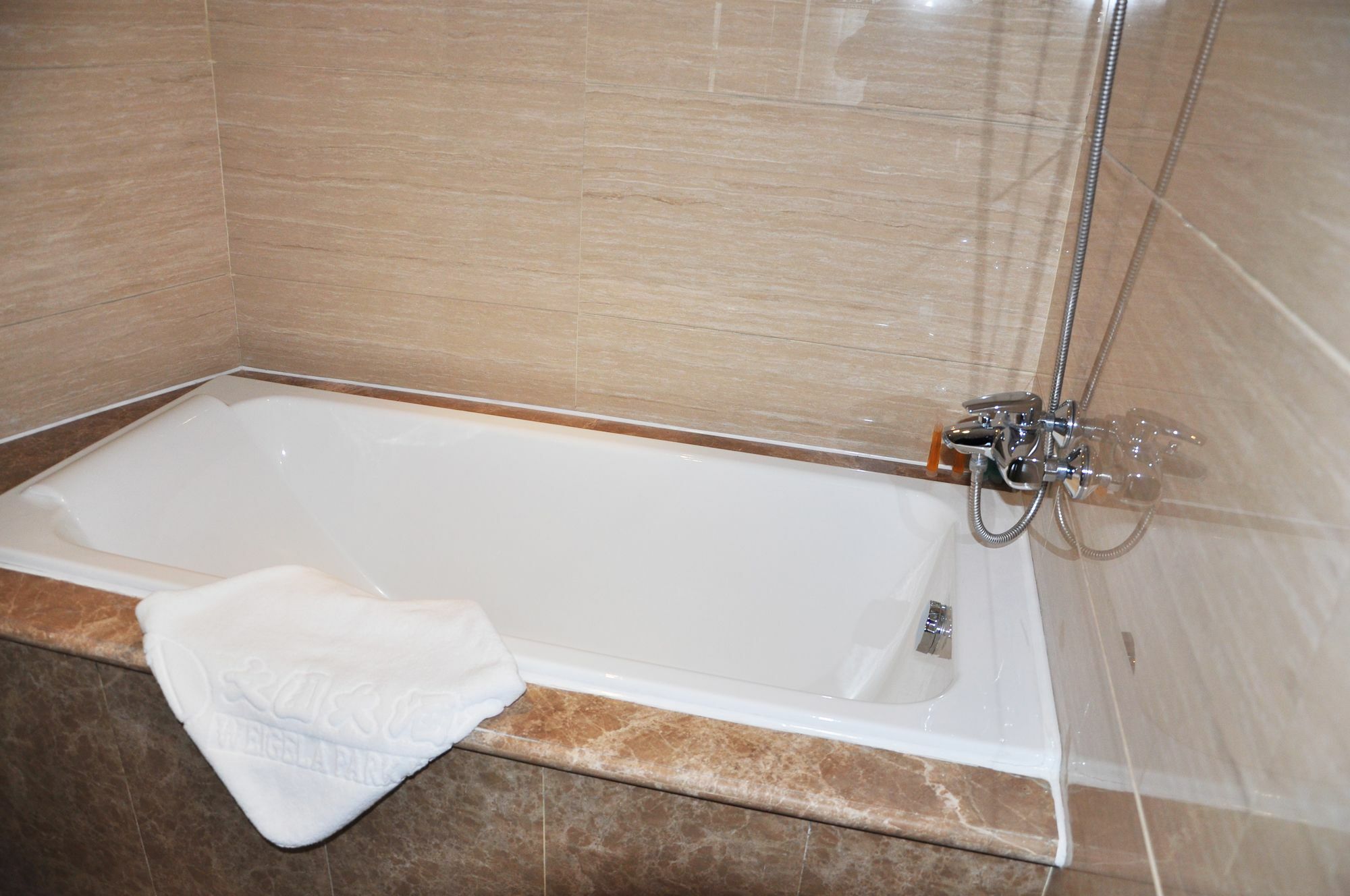 Dalian New Garden Hotel Luaran gambar